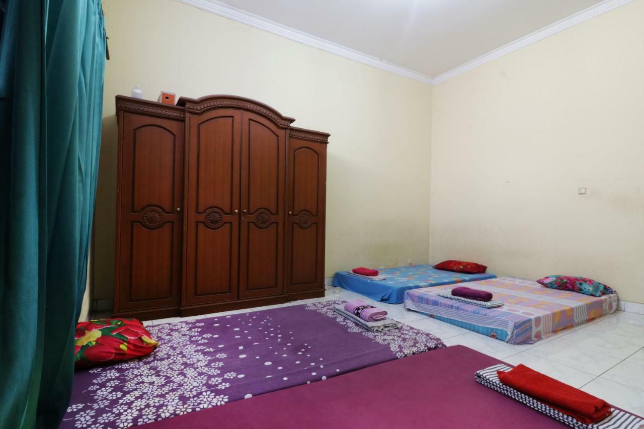 Albergue Backpack Syariah Cempaka Putih Barat Yakarta Exterior foto