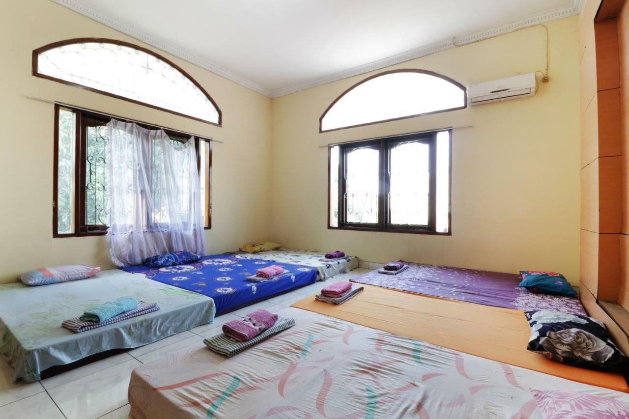 Albergue Backpack Syariah Cempaka Putih Barat Yakarta Exterior foto